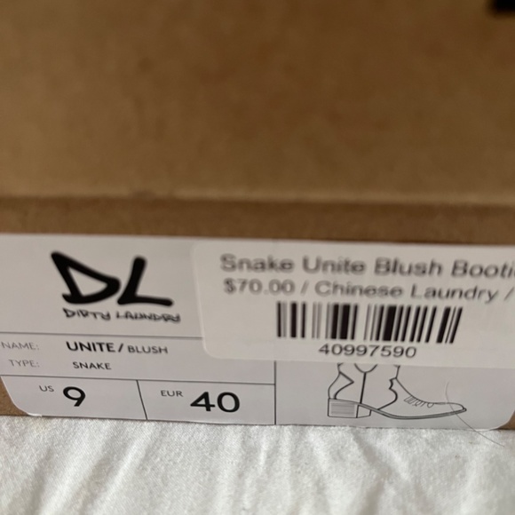 Dirty laundry boots - Picture 2 of 2